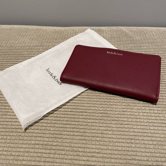 Lark and Ives Vegan wallet - Picture 3 of 8